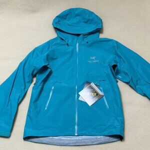 Arc'teryx ski jacket travel wear blue ski jacket